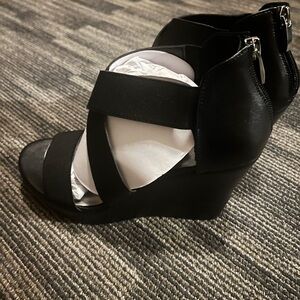 Elegant Black Wedge Sandals